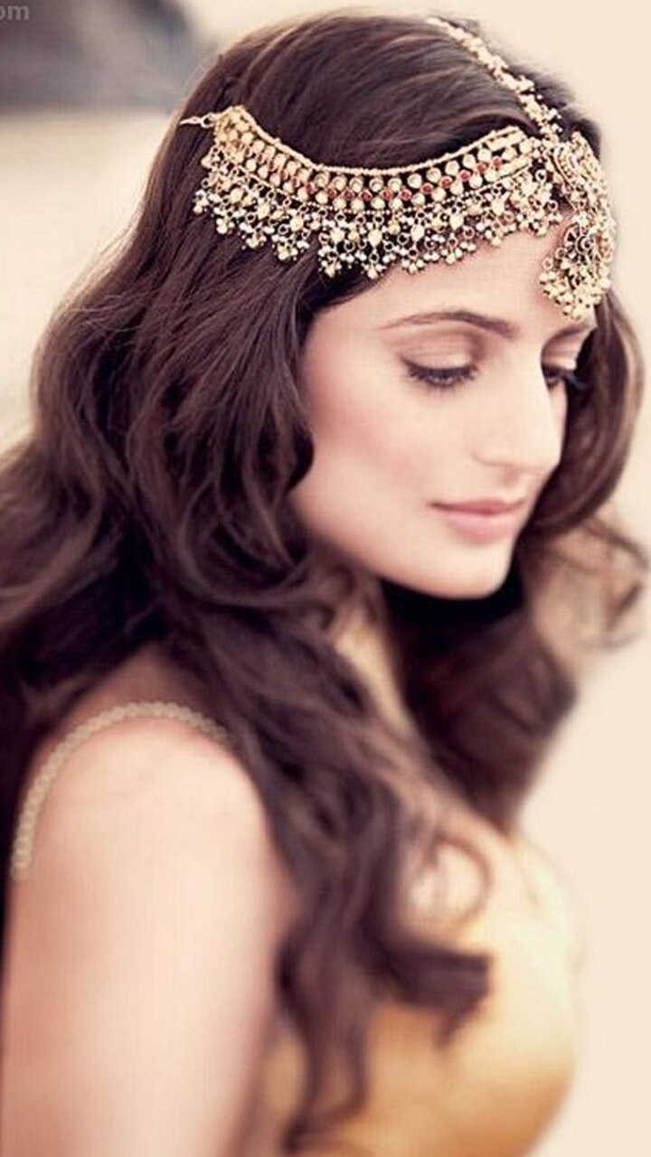 simple-hairstyle-for-brides - ShaadiWish